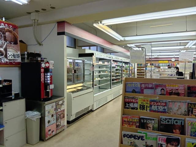 学内コンビニ